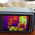 Portable Resene thermal imaging instrument displaying a live infrared view